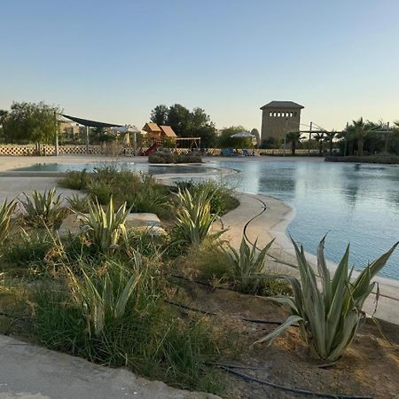 A Sea View Spacious Cheering 5 Bedroom Villa Ain Sokhna "Ain Bay" فيلا كاملة للإيجار قرية العين باي Ain Sukhna Buitenkant foto