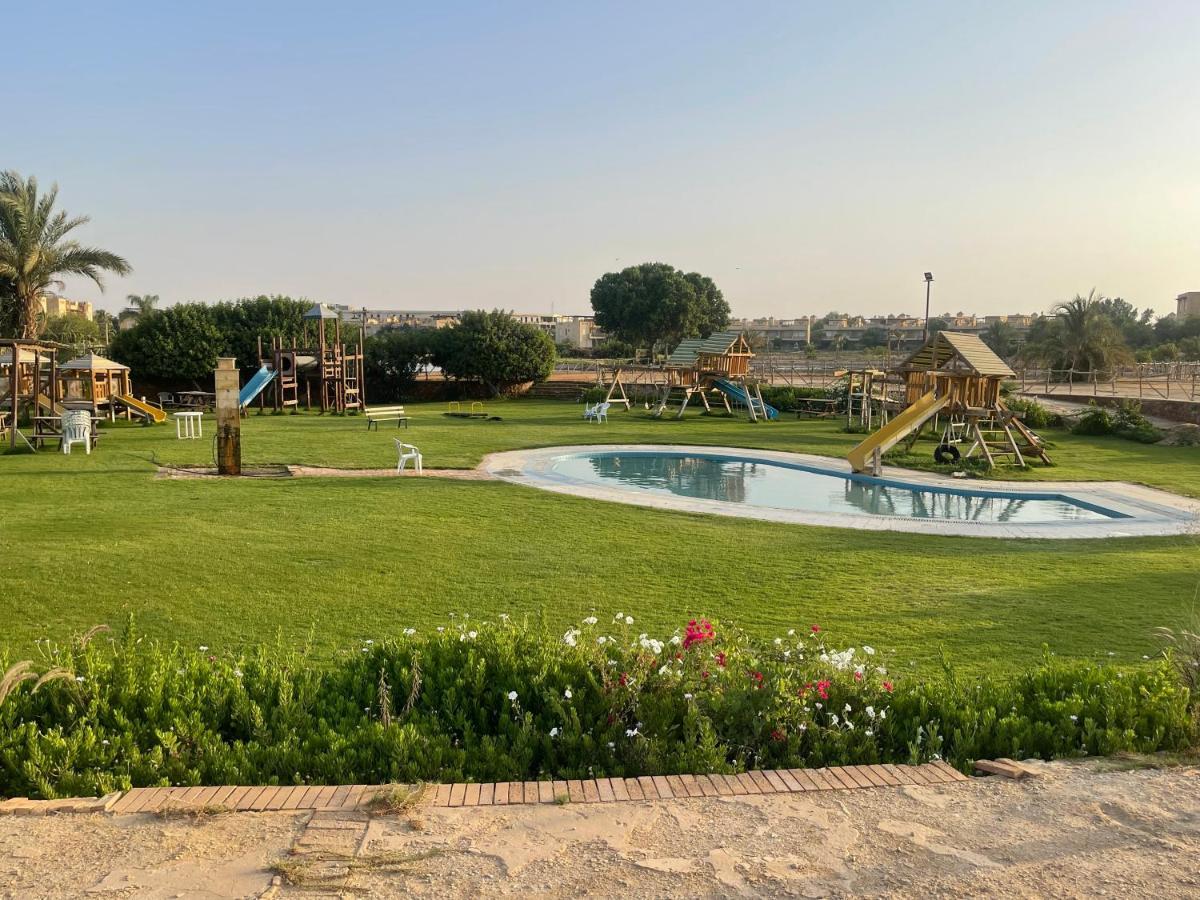 A Sea View Spacious Cheering 5 Bedroom Villa Ain Sokhna "Ain Bay" فيلا كاملة للإيجار قرية العين باي Ain Sukhna Buitenkant foto