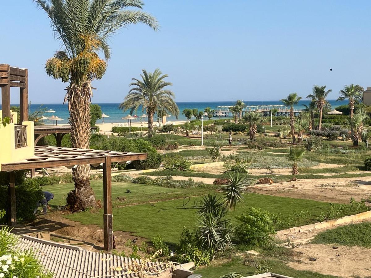 A Sea View Spacious Cheering 5 Bedroom Villa Ain Sokhna "Ain Bay" فيلا كاملة للإيجار قرية العين باي Ain Sukhna Buitenkant foto