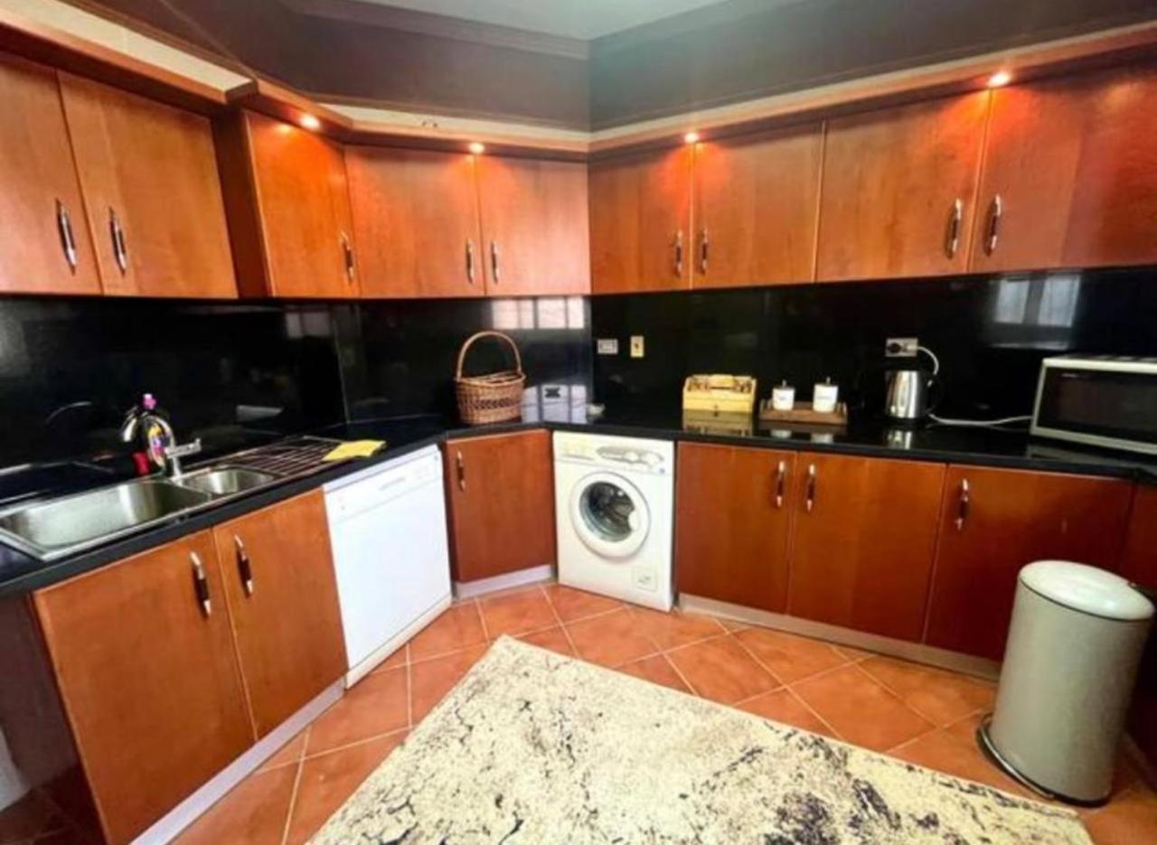 A Sea View Spacious Cheering 5 Bedroom Villa Ain Sokhna "Ain Bay" فيلا كاملة للإيجار قرية العين باي Ain Sukhna Buitenkant foto