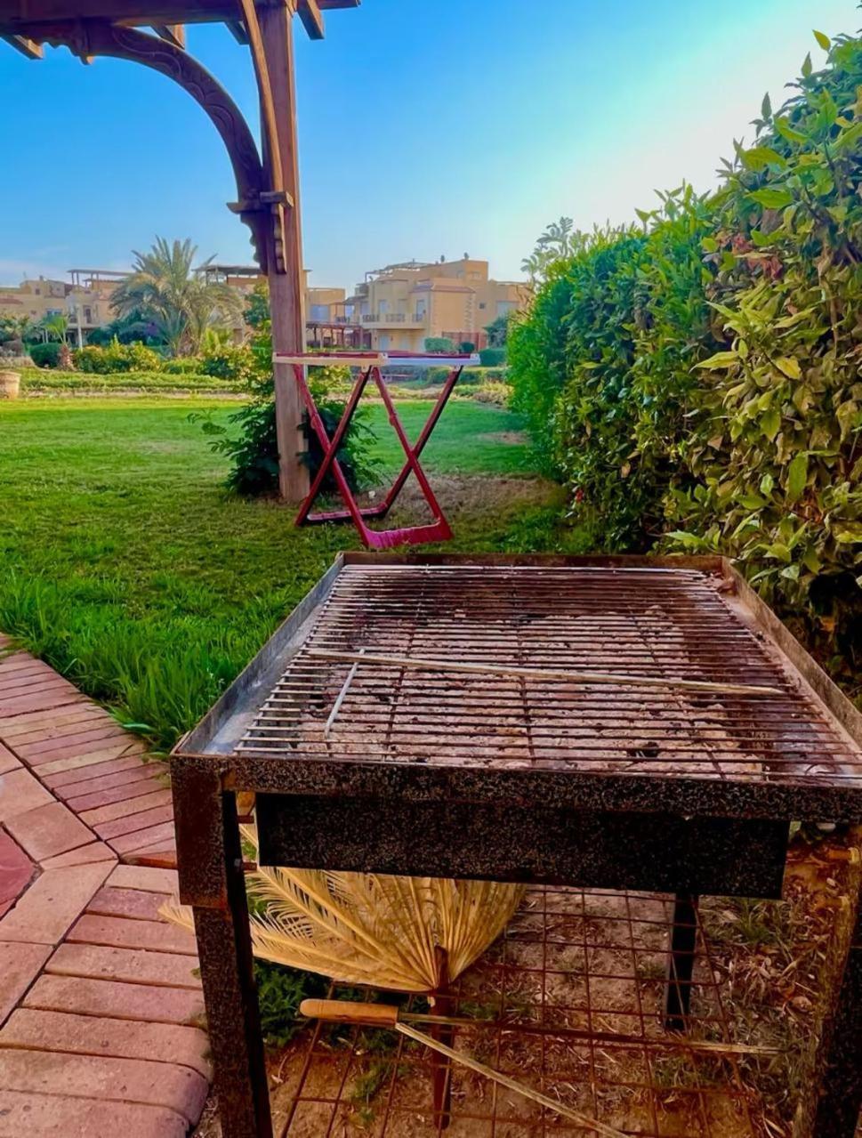A Sea View Spacious Cheering 5 Bedroom Villa Ain Sokhna "Ain Bay" فيلا كاملة للإيجار قرية العين باي Ain Sukhna Buitenkant foto