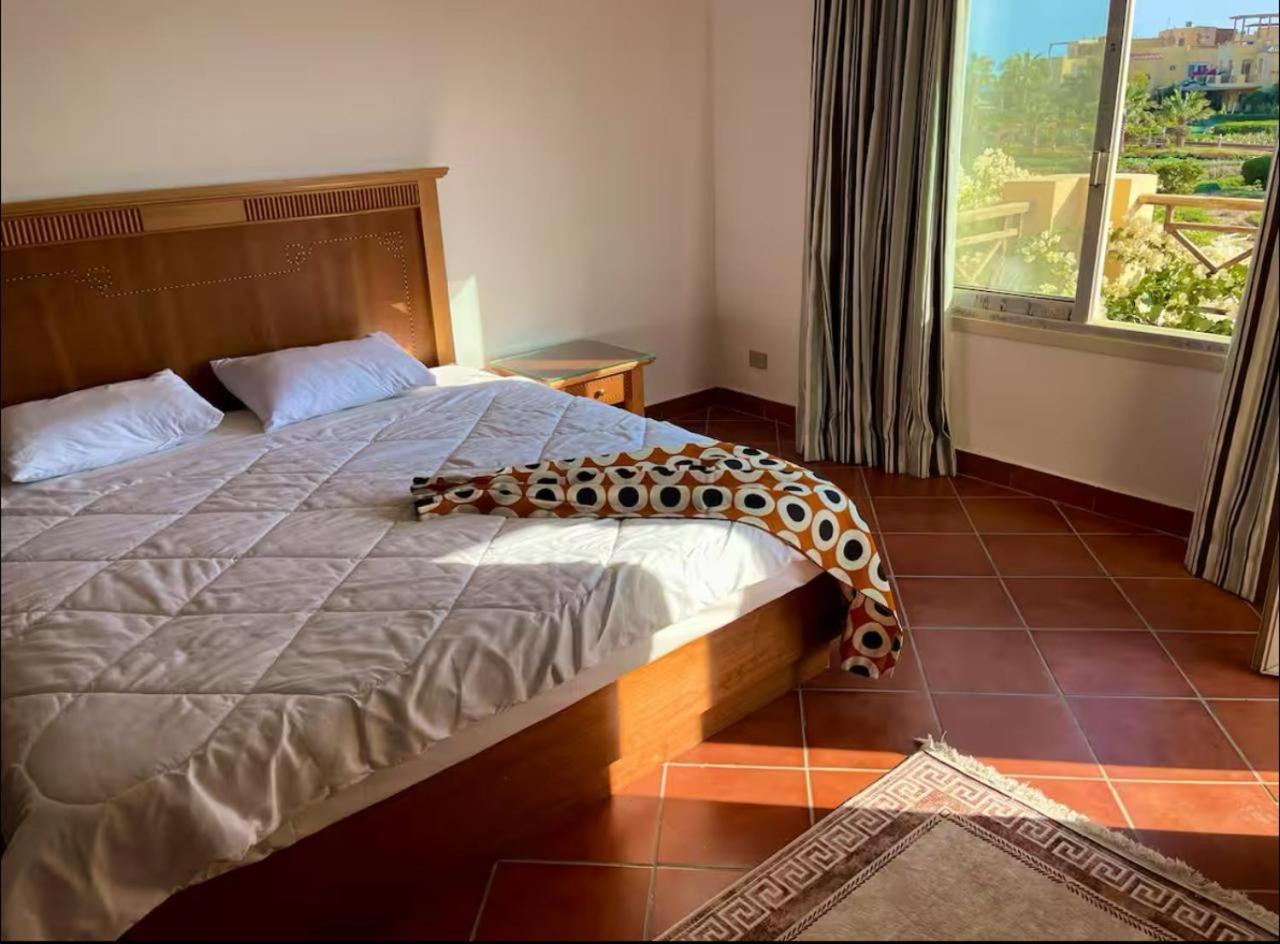A Sea View Spacious Cheering 5 Bedroom Villa Ain Sokhna "Ain Bay" فيلا كاملة للإيجار قرية العين باي Ain Sukhna Buitenkant foto