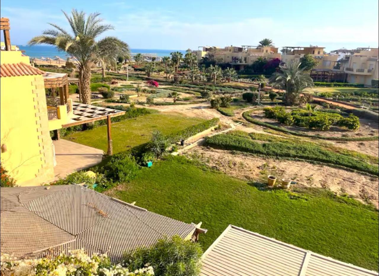 A Sea View Spacious Cheering 5 Bedroom Villa Ain Sokhna "Ain Bay" فيلا كاملة للإيجار قرية العين باي Ain Sukhna Buitenkant foto