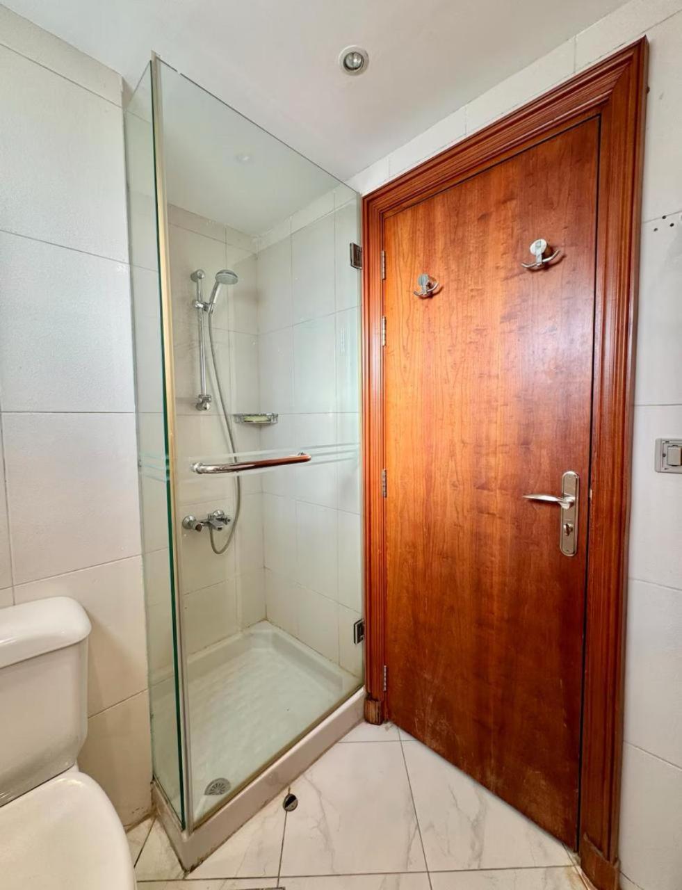 A Sea View Spacious Cheering 5 Bedroom Villa Ain Sokhna "Ain Bay" فيلا كاملة للإيجار قرية العين باي Ain Sukhna Buitenkant foto