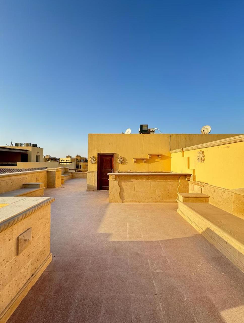 A Sea View Spacious Cheering 5 Bedroom Villa Ain Sokhna "Ain Bay" فيلا كاملة للإيجار قرية العين باي Ain Sukhna Buitenkant foto